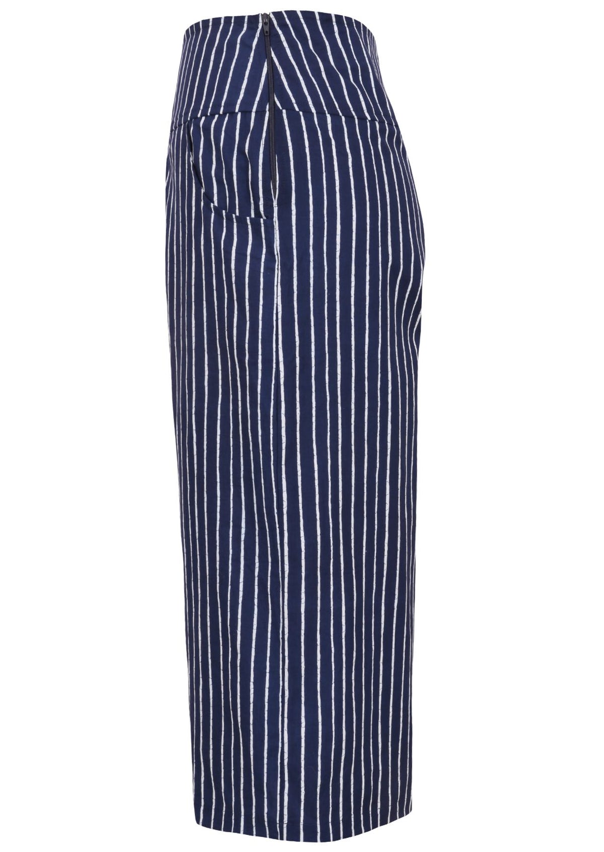 Side view of navy blue print wide leg cotton pants with 3/4 length, pockets and side zipper