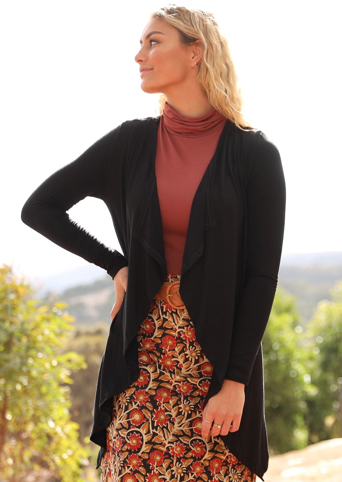 uneven hem black cardi