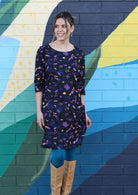 Model inJamie Dress cotton space print dress with pockets