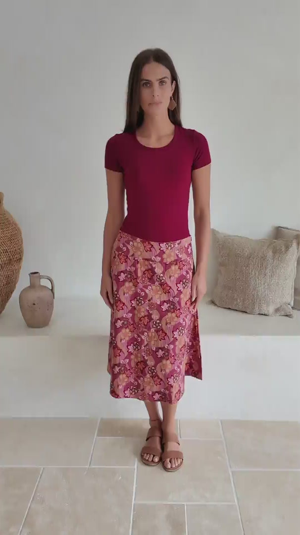 Zarah Skirt Sakura video